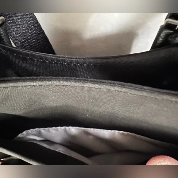 NWT - TUMI Voyageur VALETTA North South Crossbody Bag with Gunmetal Hardware - Picture 11 of 14